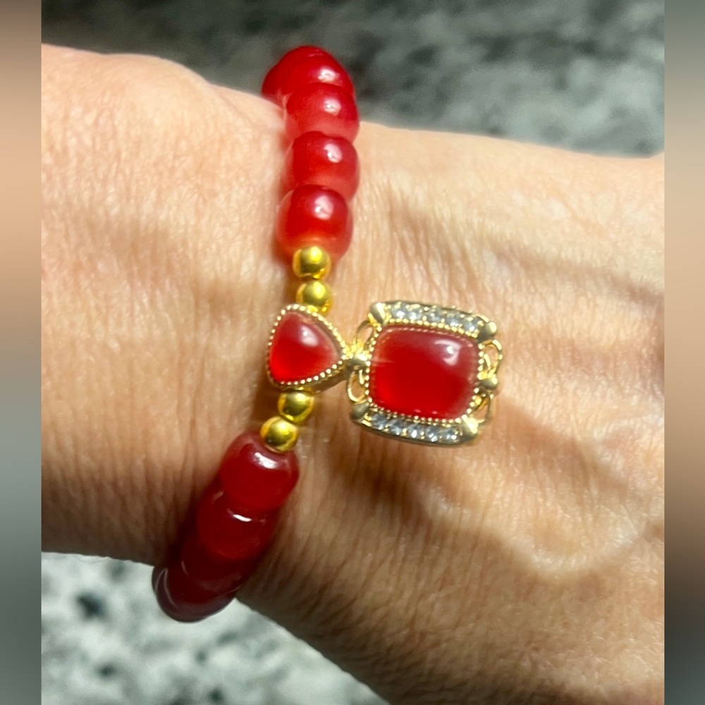 Sale Elegant Red Lucky Bracelet with gold diamond accent